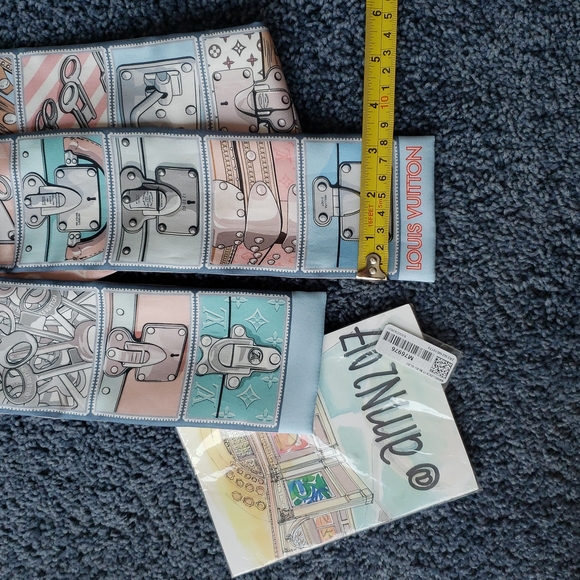 Louis Vuitton Lock It Bandeau - Picture 2 of 8